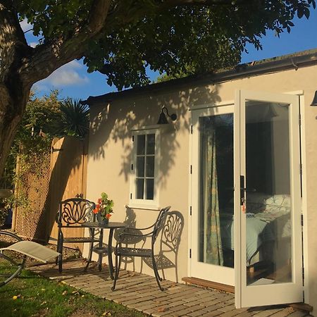Corner House Luxury Bnb Little Dunmow Номер фото